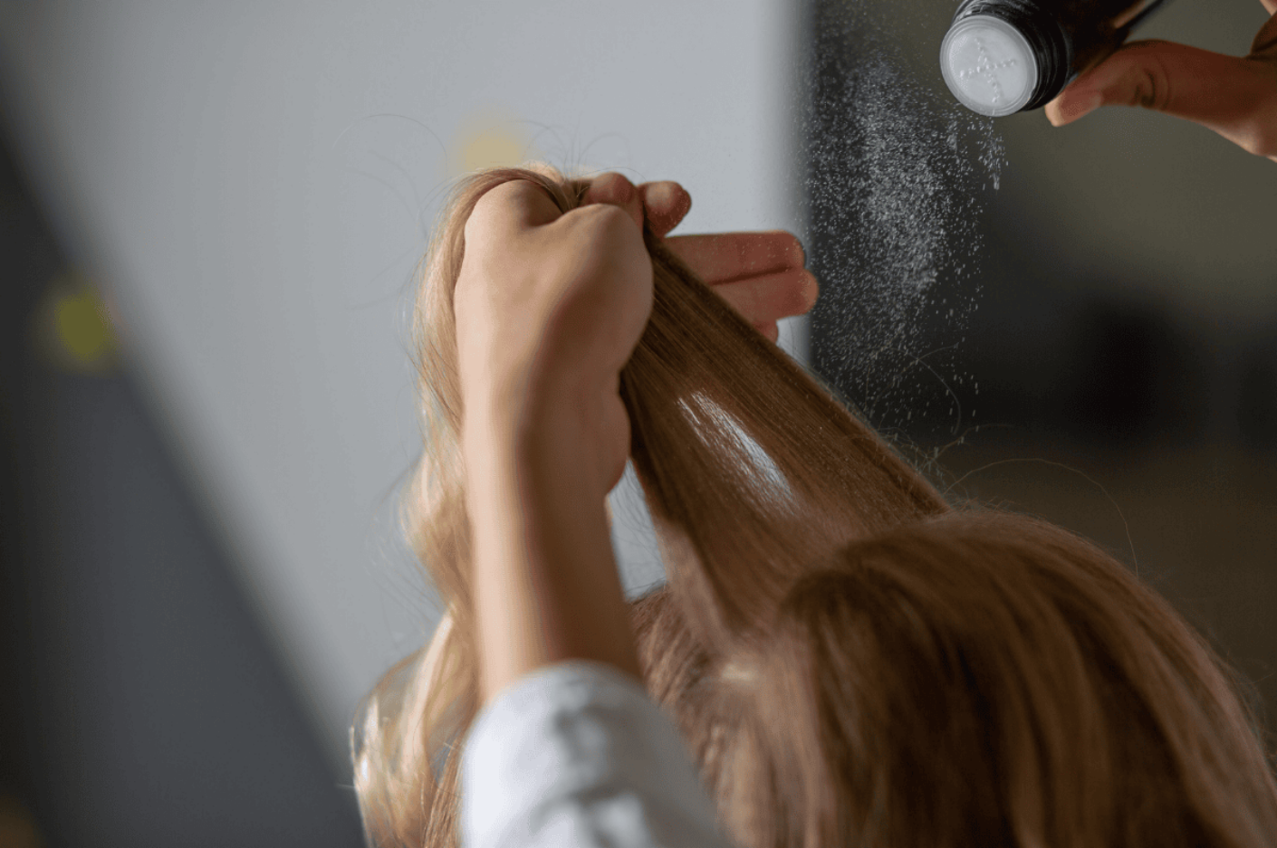 Greșeli comune în folosirea pudrei de volum și cum le evită profesioniștii 